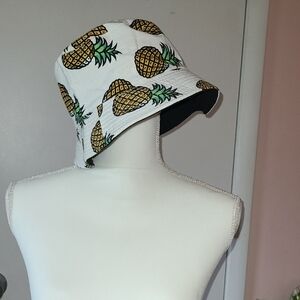 Kids Pineapple Print And Black Reversible Bucket Hat
